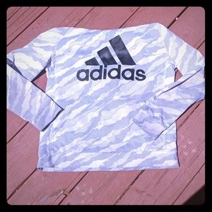 Really comfy Adidas hoodie one park in the front v